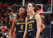 平博网站-WNBA全明星分队:克拉克约内斯库同队主教练被交易的简单介绍