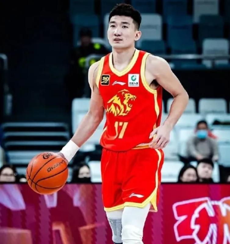 郭士强成为中国男篮主教练第二次临危受命的简单介绍